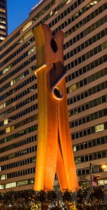 Claes Odenburg, Clothespin sculpture, Philadelphia, PA